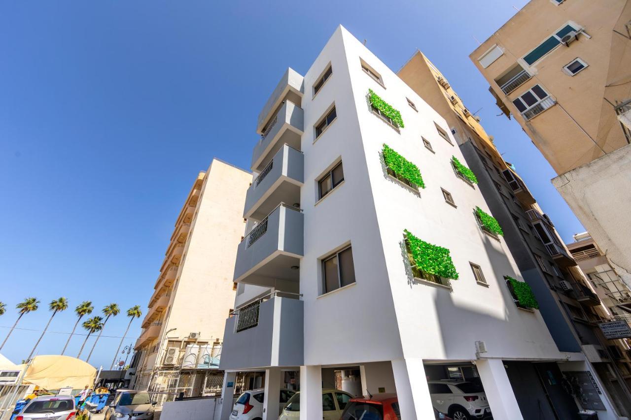 Airbnsea City Centre Side Sea View Apartments Larnaka Exterior foto